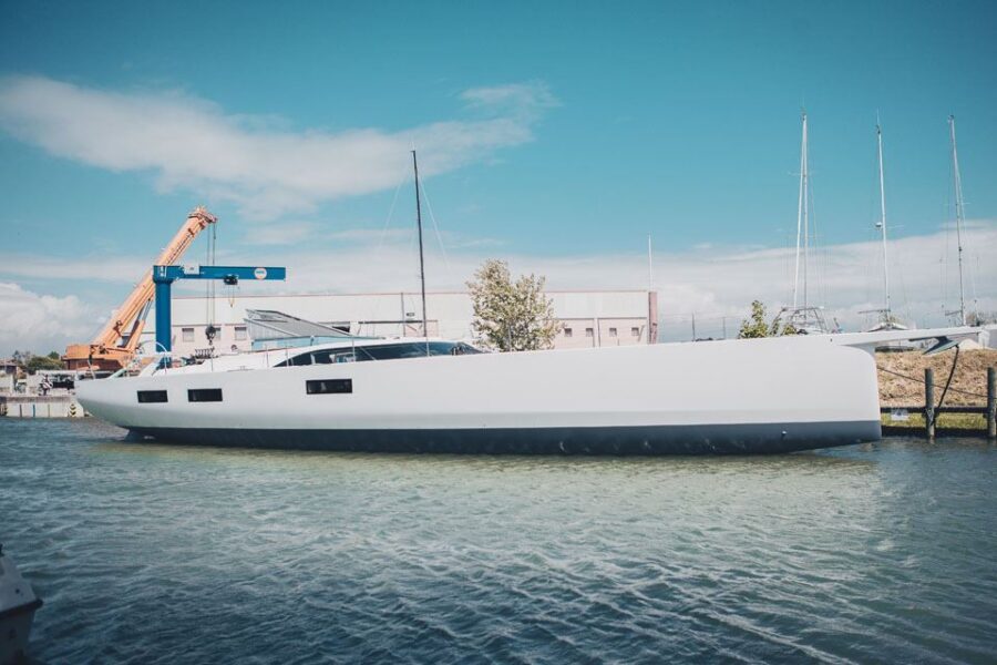 solaris 80 yacht price