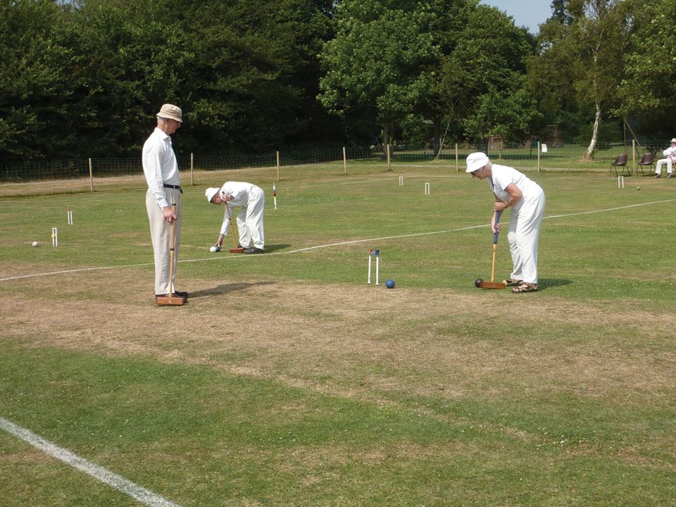 3-players-at-lymington-croquet-club