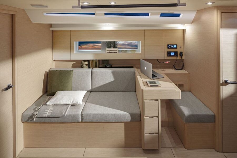 Solaris 40 Interior 5 Interior