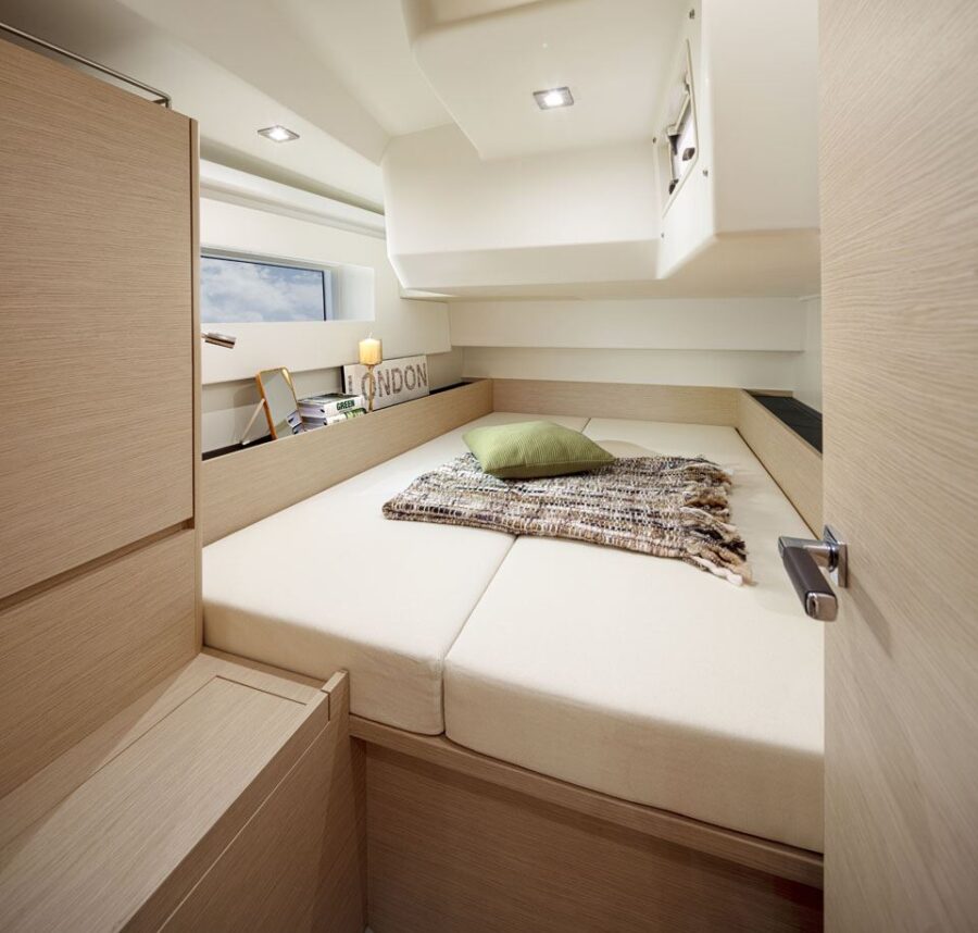 Solaris 40 Interior 9 Interior