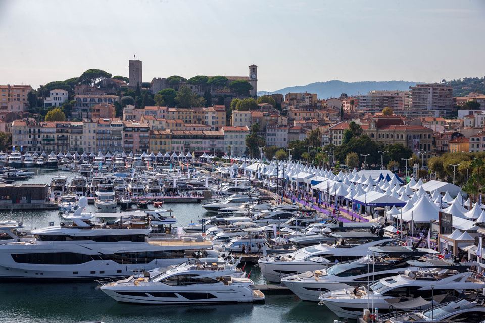 cool-to-the-point-of-freezing-2022-4-photo-credit-yachting-festival-cannes-abracadabra-studio