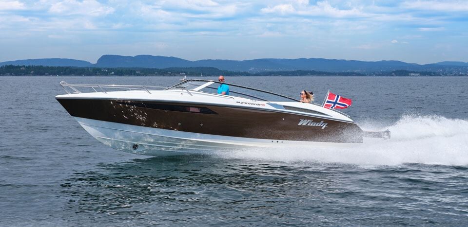 Windy 32 Grand Zonda - Berthon International