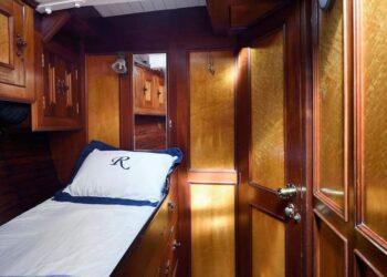 78’ Custom Stow & Sons Classic Ketch, RONA 24