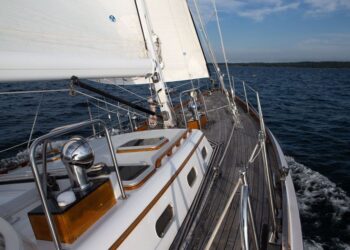 OceanCruising 52 CHERIDAH 25