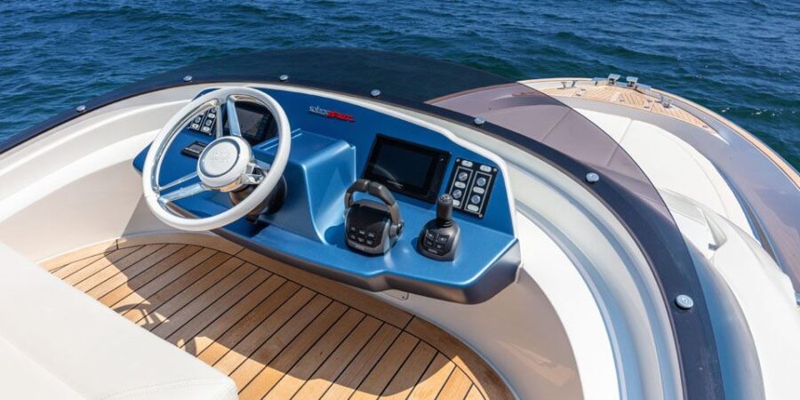 Solaris Power 48 Flybridge 9