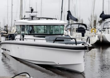 Axopar 37 XC Cross Cabin, SEA BEAR 14