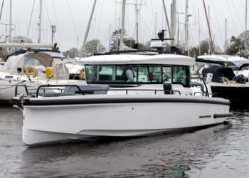 Axopar 37 XC Cross Cabin, SEA BEAR 15