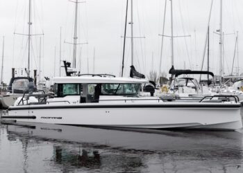 Axopar 37 XC Cross Cabin, SEA BEAR 16