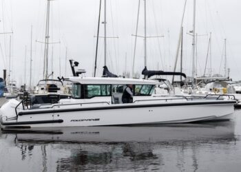 Axopar 37 XC Cross Cabin, SEA BEAR 17