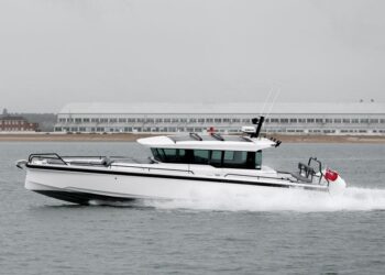 Axopar 37 XC Cross Cabin, SEA BEAR 6