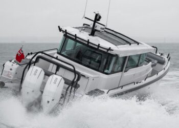 Axopar 37 XC Cross Cabin, SEA BEAR 8