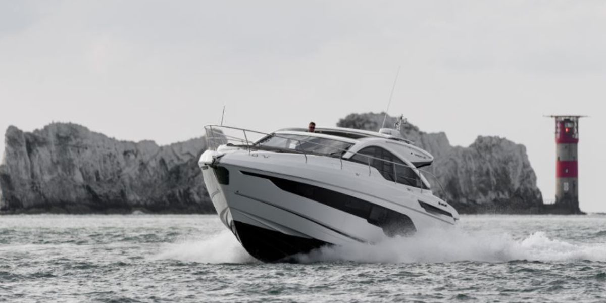 Fairline Targa 45 GT, TOJO now on video - Berthon International