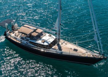 Benchmark Bluewater Cruisers – A Brief History of Discovery Yachts