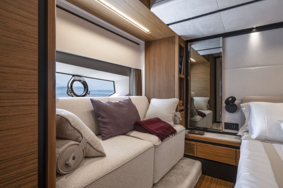 Solaris Power 60 Coupé 10