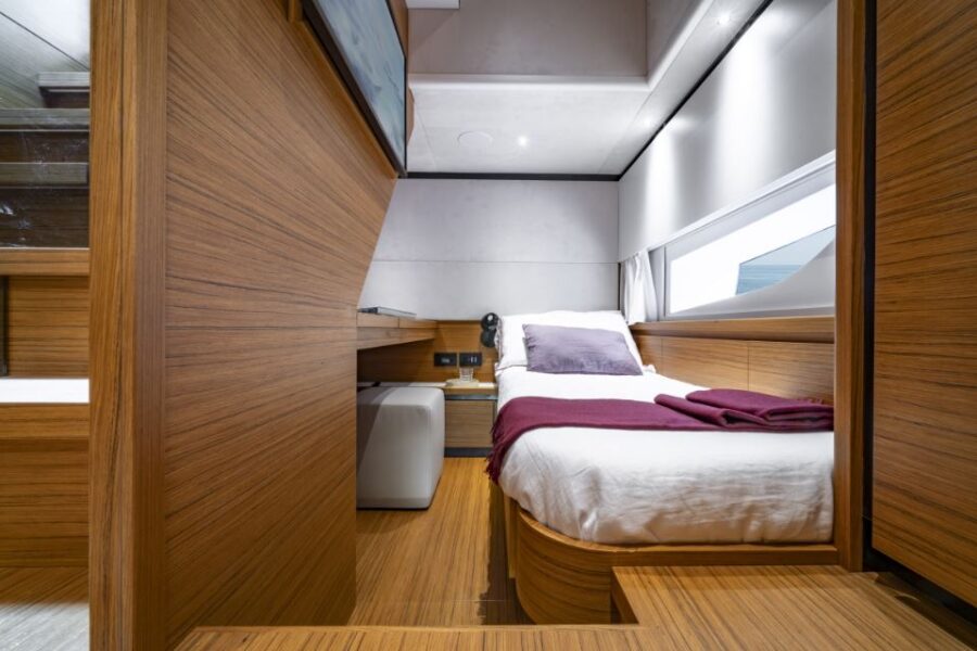 Solaris Power 60 Coupé 15