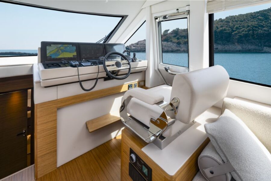 Solaris Power 60 Coupé 20