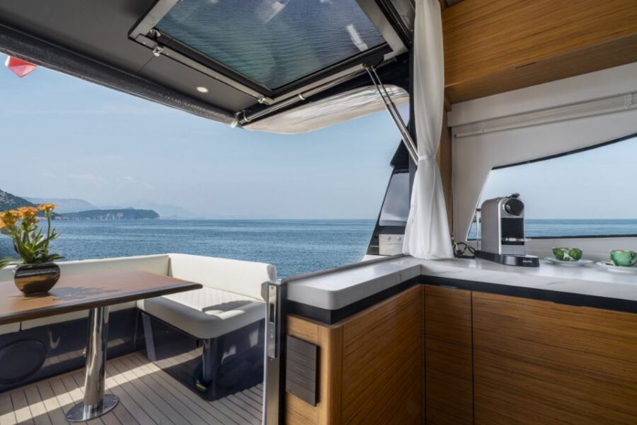 Solaris Power 60 Coupé 24