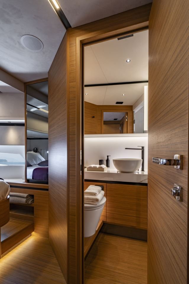 Solaris Power 60 Coupé 6