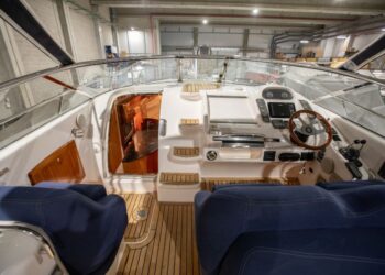 Windy 34 Khamsin, HEATWAVE 30