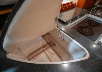 Windy 34 Khamsin, HEATWAVE 54