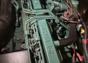 Windy 34 Khamsin, HEATWAVE 68