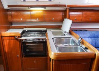 Bavaria 36, VIRUS X 23
