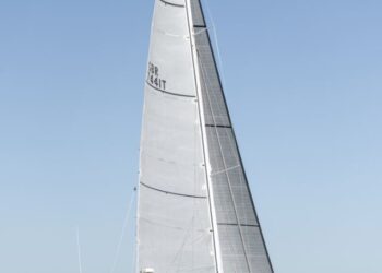 Hylas 54 Raised Saloon, QING 15