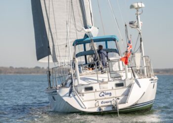 Hylas 54 Raised Saloon, QING 16