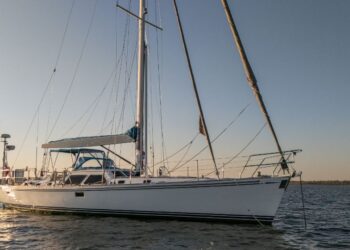 Hylas 54 Raised Saloon, QING 27