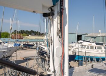 Hylas 54 Raised Saloon, QING 42
