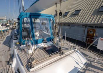 Hylas 54 Raised Saloon, QING 52
