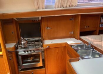 Nautor Swan 44, MISTRAL 15
