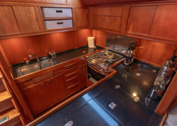 Nautor Swan 65, VENATOR 37