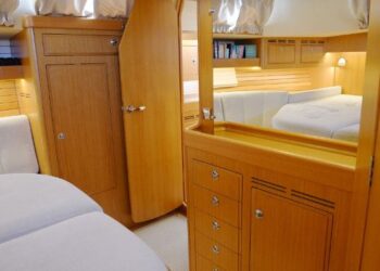 Hallberg-Rassy 48MkII, BLUE 44