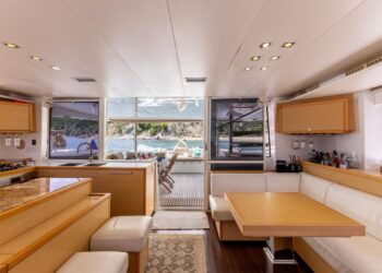 Lagoon 560, CASCADIA 2 7
