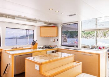 Lagoon 560, CASCADIA 2 8