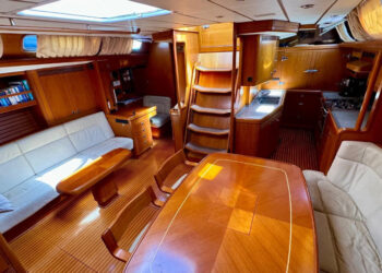 Nautor Swan 60, HOLLIE 32