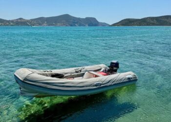 Nautor Swan 60, HOLLIE 42