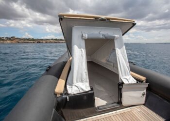 Ribco Seafarer 36, 36.070 17