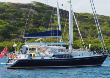 Discovery 55, KNOTTY GIRL 15