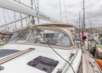 Discovery 55, KNOTTY GIRL 45