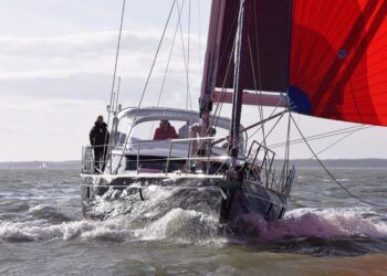 Discovery 55, KNOTTY GIRL 6