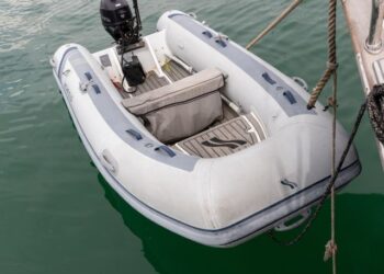 Discovery 55, KNOTTY GIRL 62