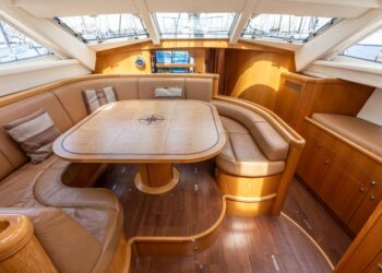 Discovery 55, KNOTTY GIRL 75