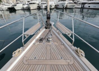 Discovery 58, LUNA OF SARK 12