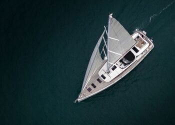 Jeanneau 64, LAYLA 20