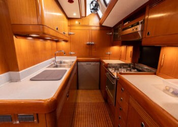 Nautor Swan 68, DEFIANCE 45