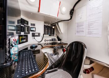 Nigel Irens 63 Custom Trimaran, PARADOX3 23