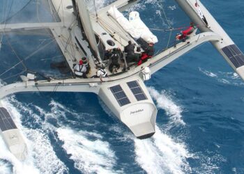 Nigel Irens 63 Custom Trimaran, PARADOX3 6