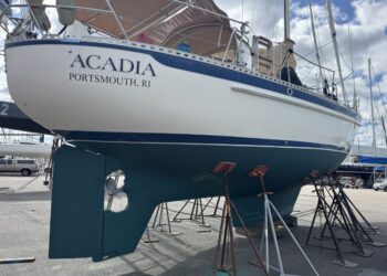 Pacific Seacraft 40, ACADIA 10
